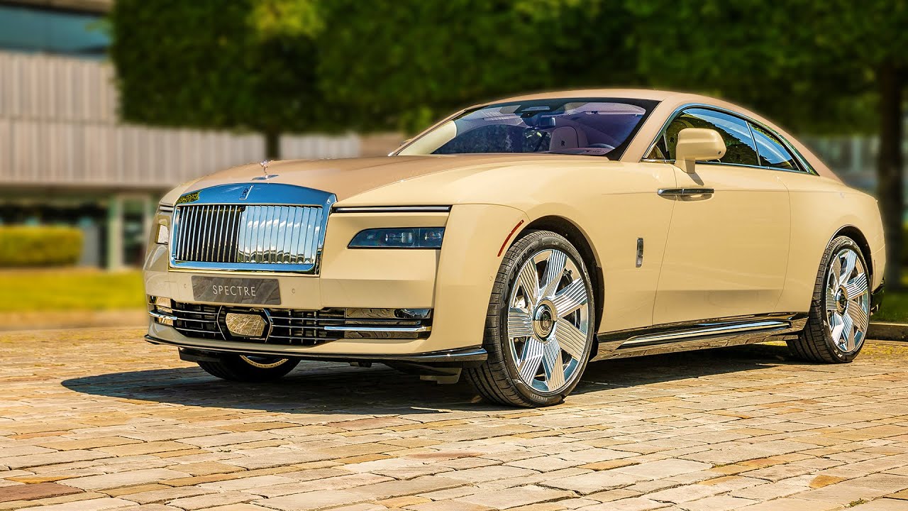 The New Rolls-Royce Spectre Bailey