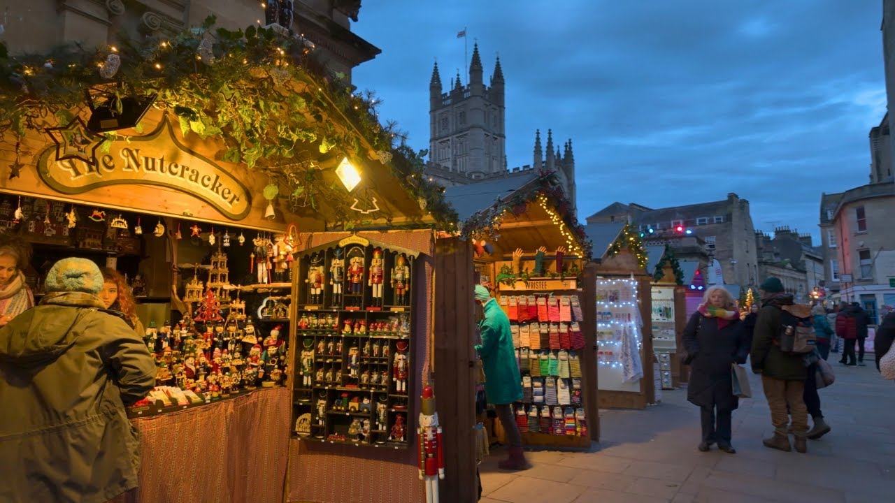 Magical Christmas Shopping at Bath Christmas Market Night Edition: Winter Wonderland in the Cotswold