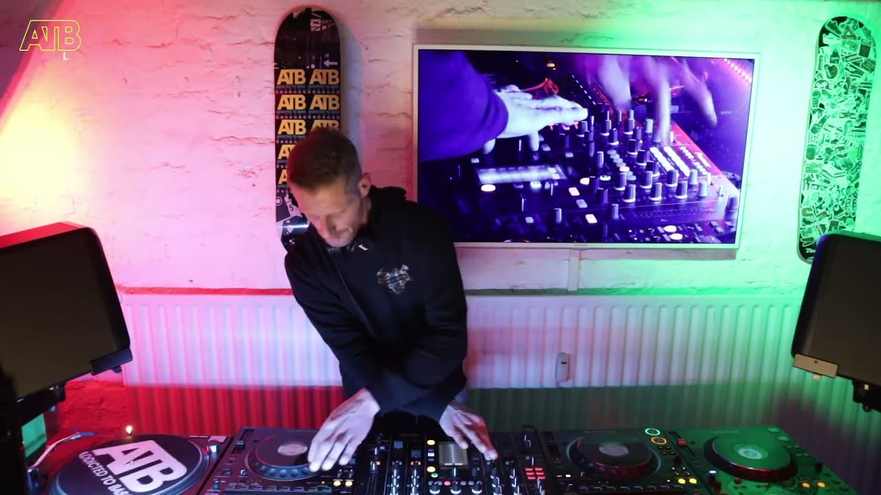 DANIEL MARCH / 31 JANUAR 22 / TECHNO