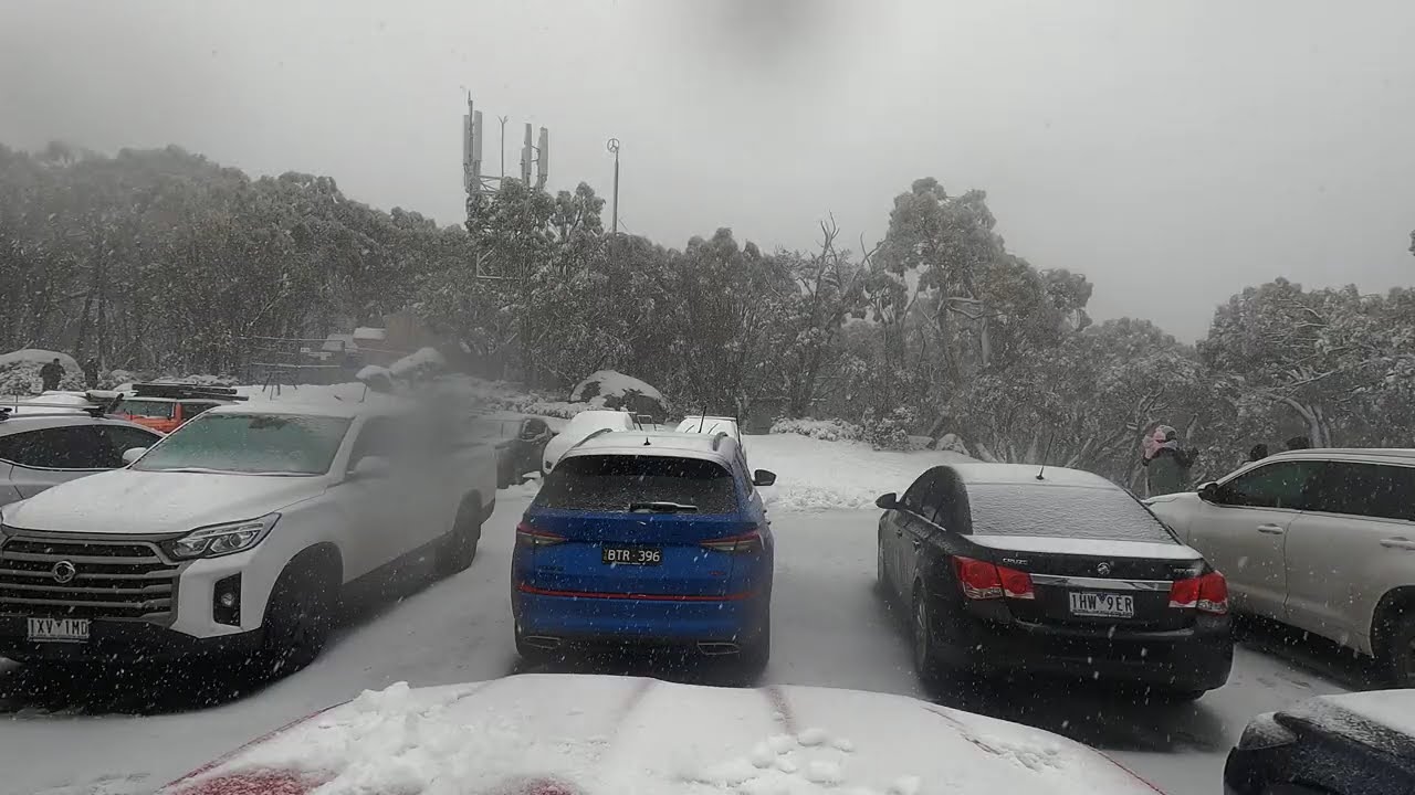 Mt Baw baw Road With Snow 007