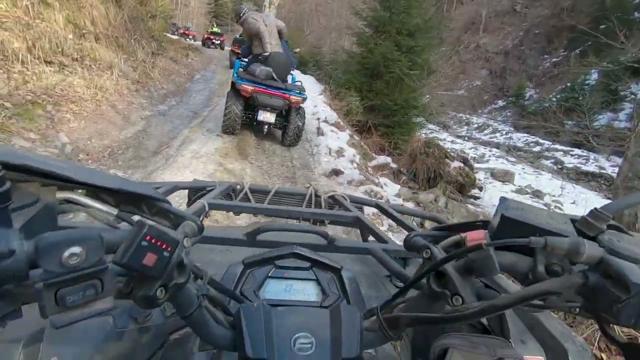 ATV cfmoto urcare la zapada