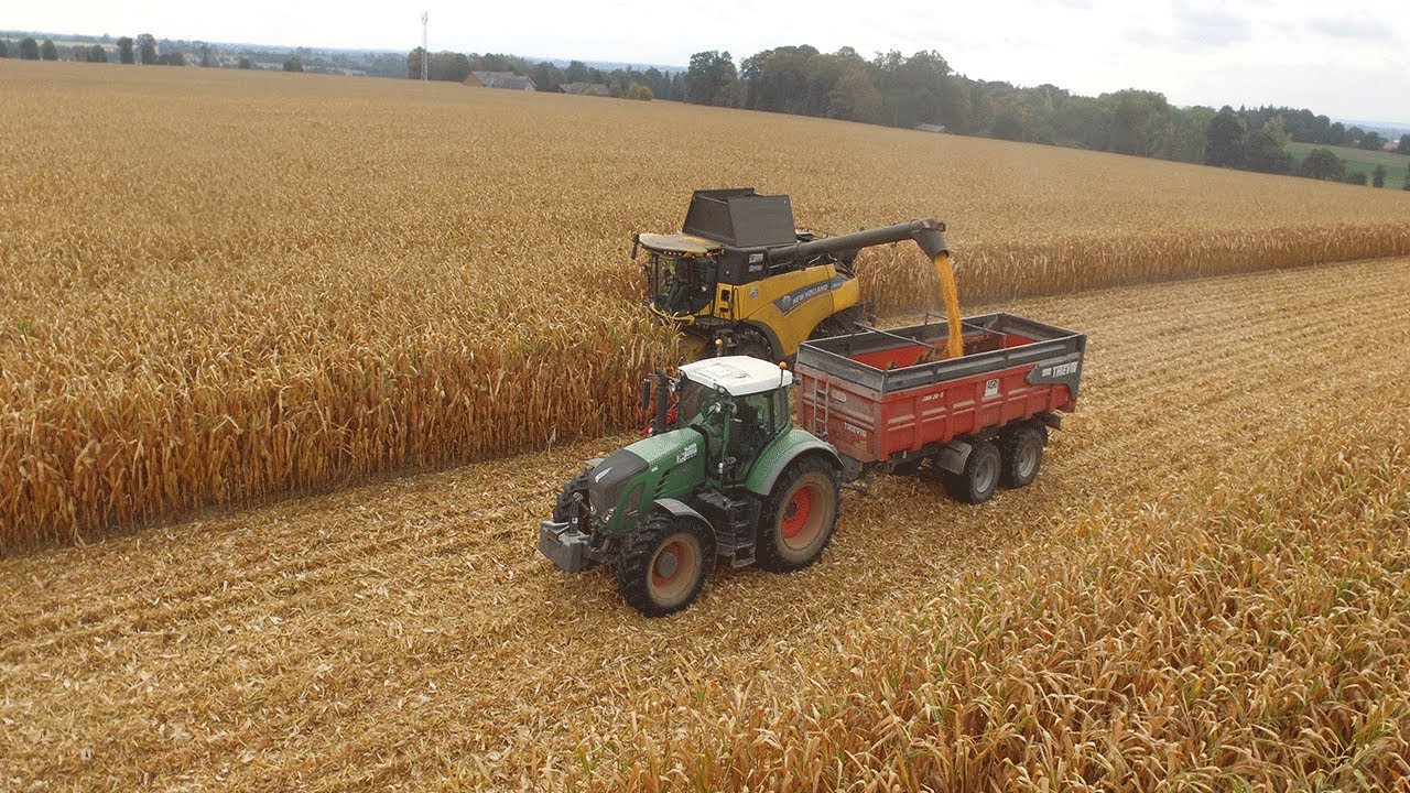 🌽 Moisson de maïs 2018 présenter par la SARL Tract'Alliance 🌽
