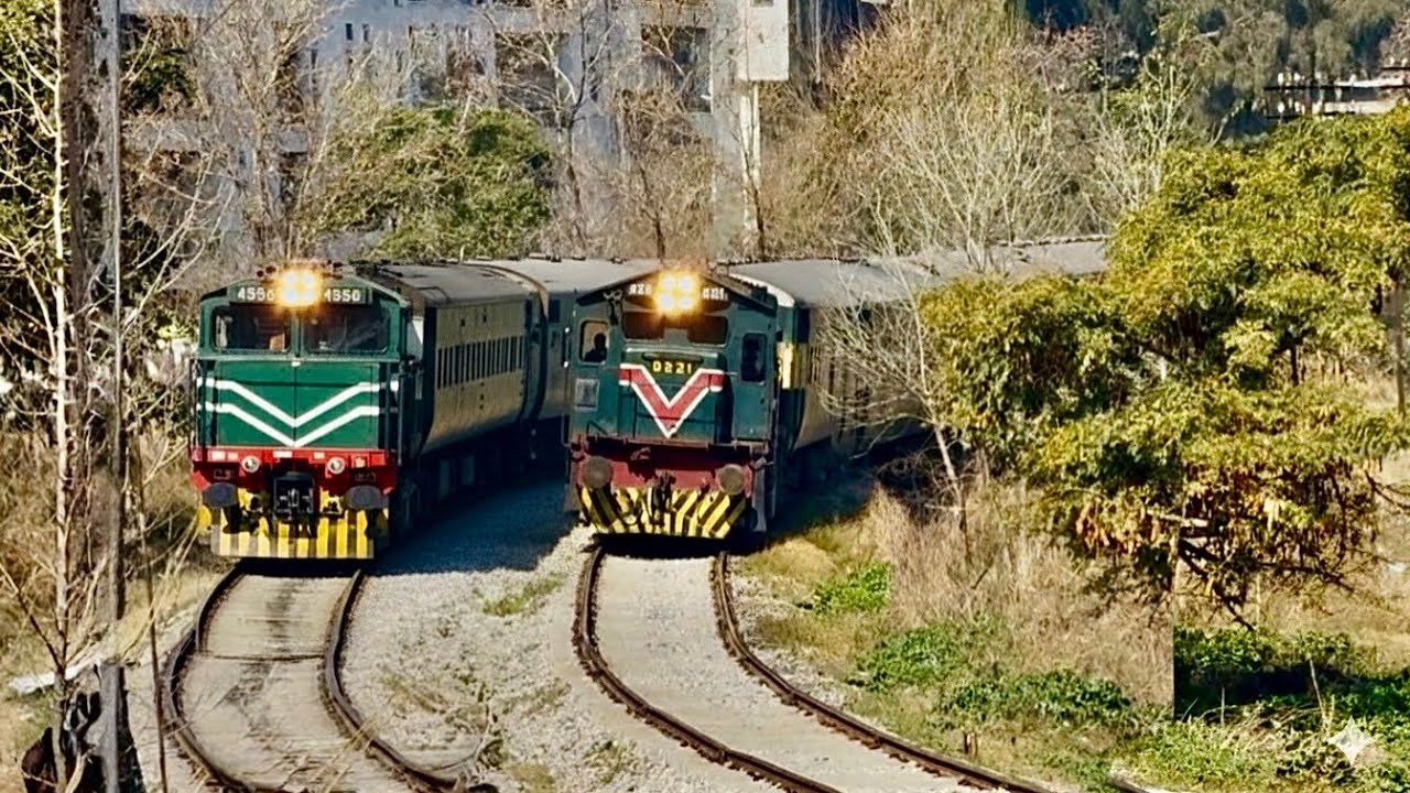 Hidden Railway Station Action! Superfast Trains at Madina Tul Hajjaj | Amazing View | Trainology | 
