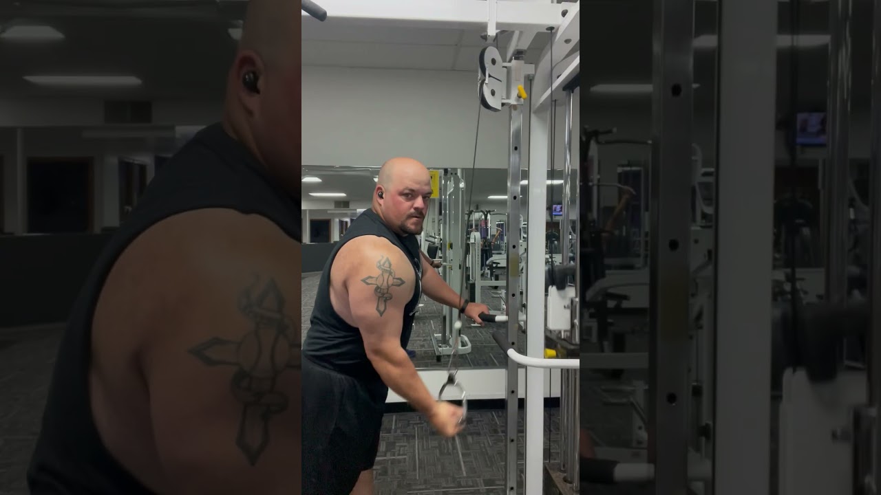 Tri&rsquo;s and Shoulder Circuit #triceps #shoulderworkout #workout #gym #gymworkout