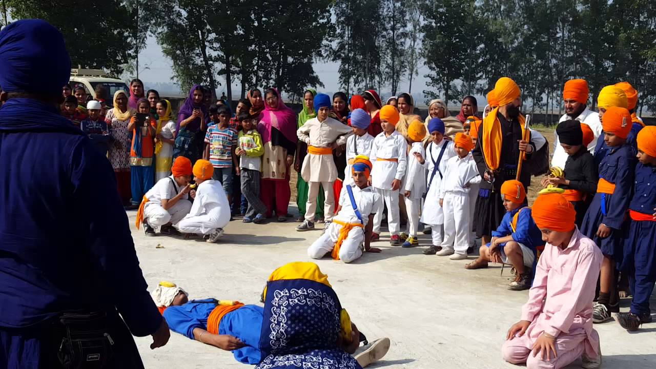 Gatka at talwandi Salhan Nagar kirtan 2015