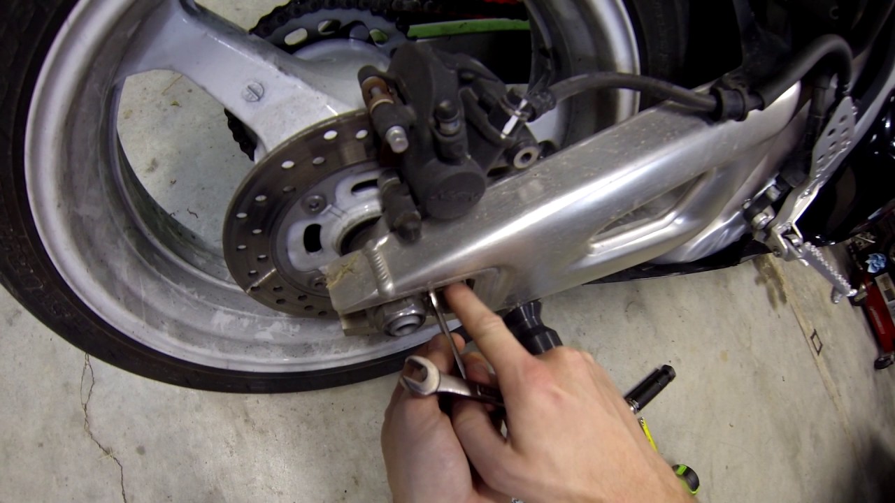 Honda CBR600RR - How To Adjust The Chain - OCD Style