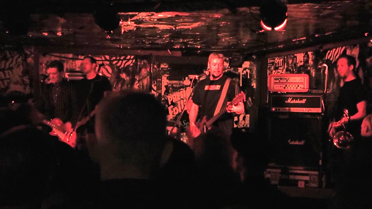 SNUFF - Defeat (live).