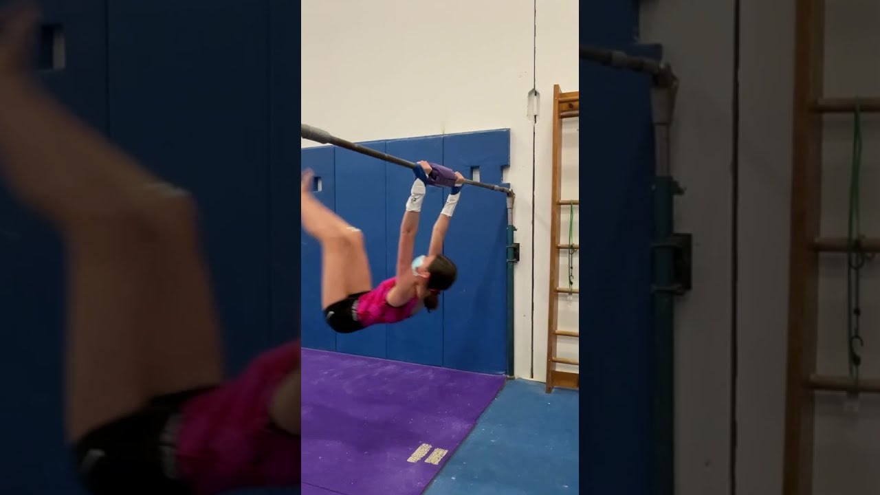 Kip on Strap Bars! | Bethany G