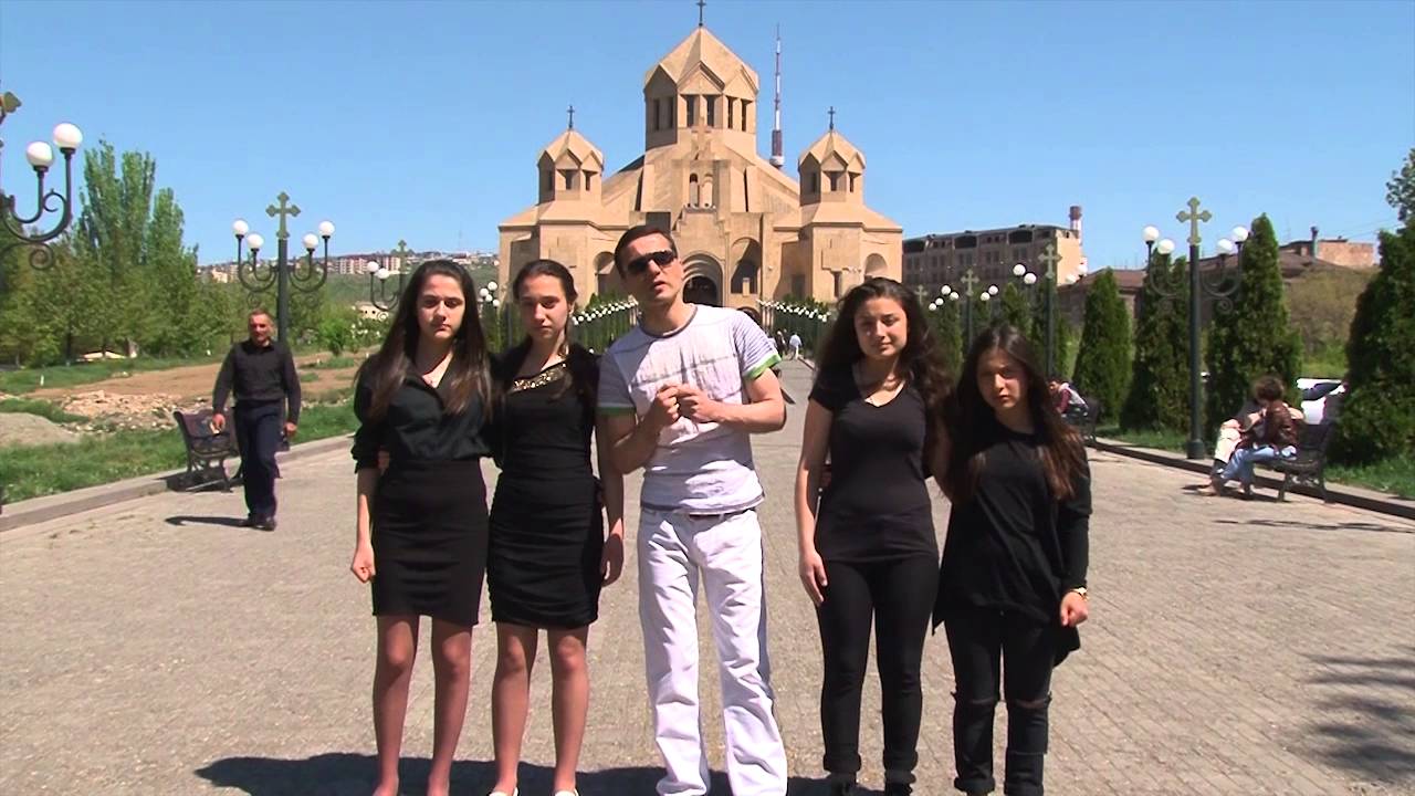 Yeraz Im Yerkir Hayreni, Composer  Robert Amirxanyan, Cover by Gag Aslanyan