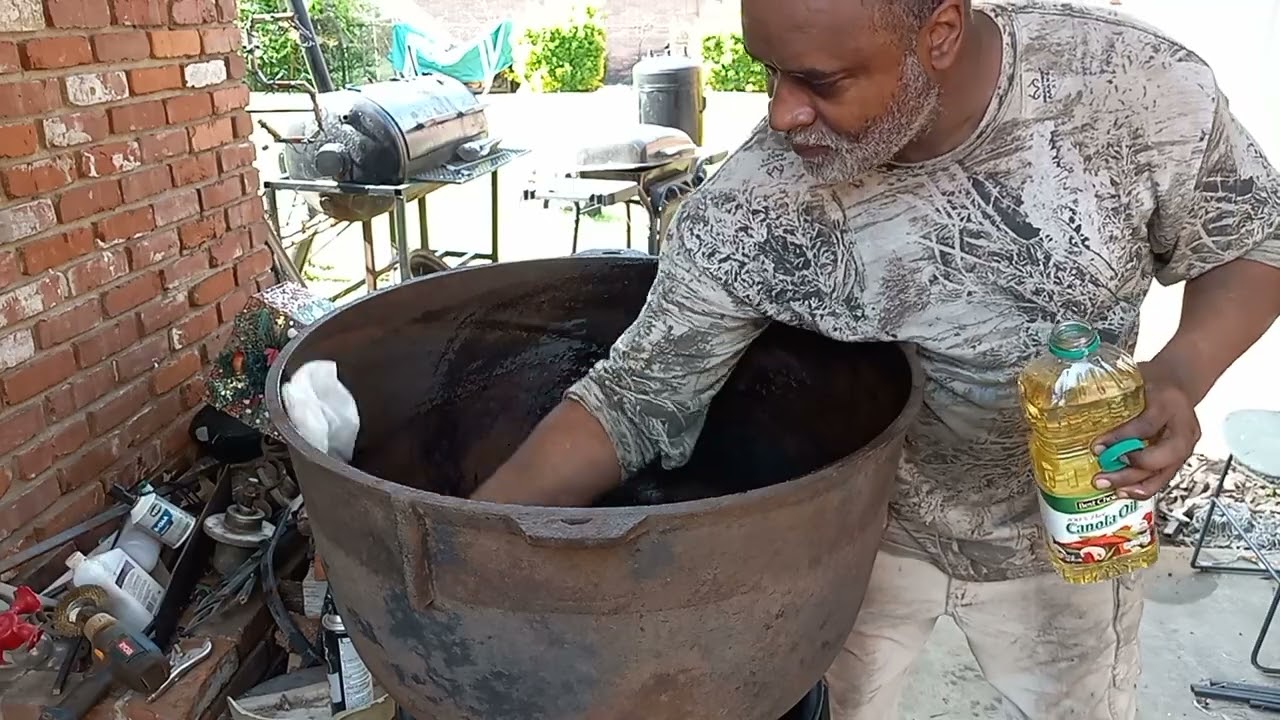 Restoring A 30 Gallon Cast Iron Pot