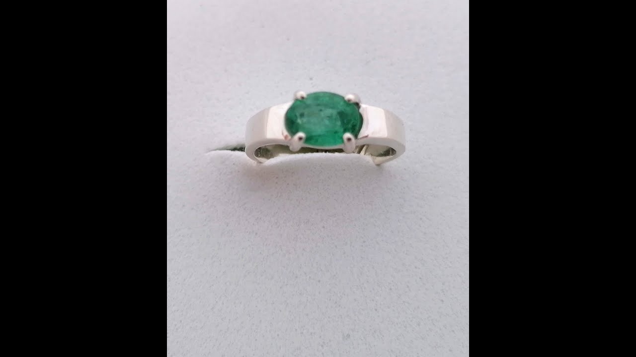 Anillo artesanal con esmeralda natural #joyeriaartesanal#esmeralda#anillos