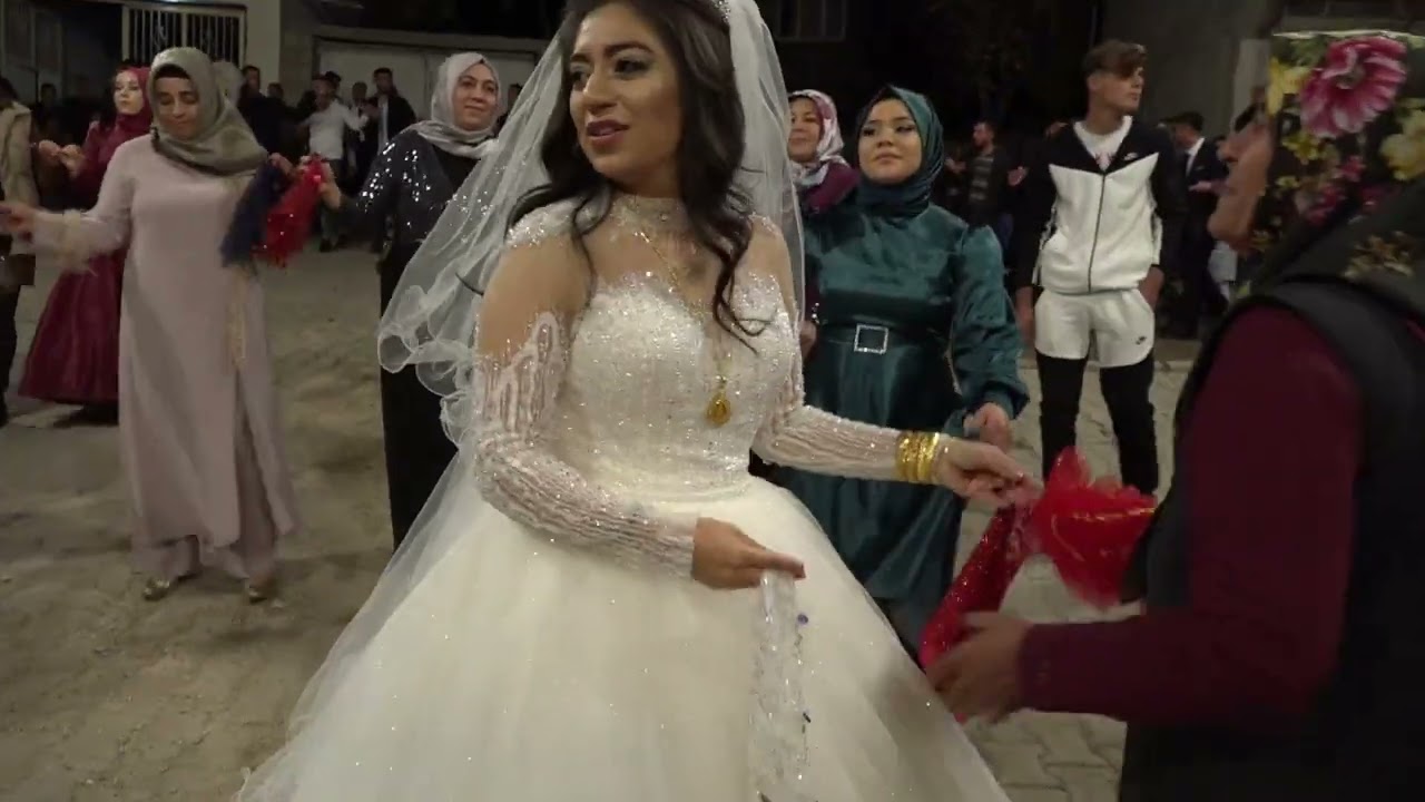 ARDİLLİ MUTLU SARİKAYALİ DURAN FARKİYLA YAYLACİKLİ MAHMUT UN DÜĞÜNÜ 4