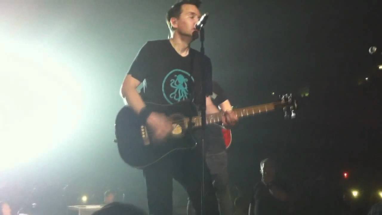 blink-182 Wasting Time live for the first time in 15 years!!!