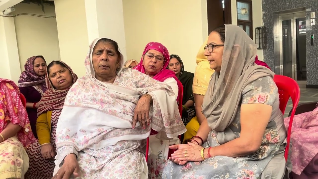 झोला ठा  के बाबा आया..🙏🏻🙏🏻👌🏻