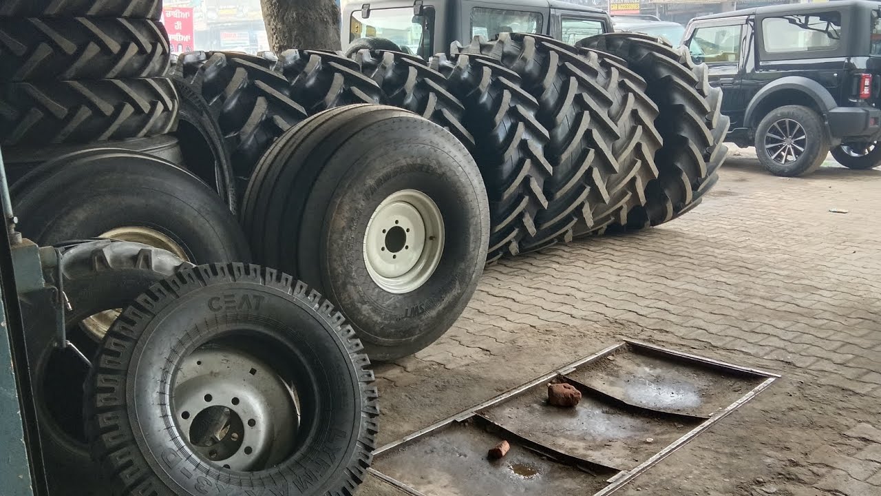 Full Watch' ट्रैक्टर फ्रंट टायर वीडियो॥ सिंटू मंडल  #यूट्यूब (girn tyre service) सभी कंपनी का टायर 😱