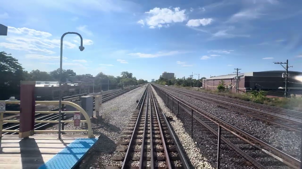 CTA Green Line train on outbound tracks | Harlem-Laramie