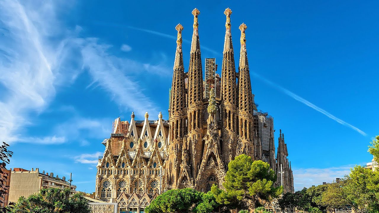As 10 IGREJAS CAT&Oacute;LICAS mais bonitas do MUNDO!