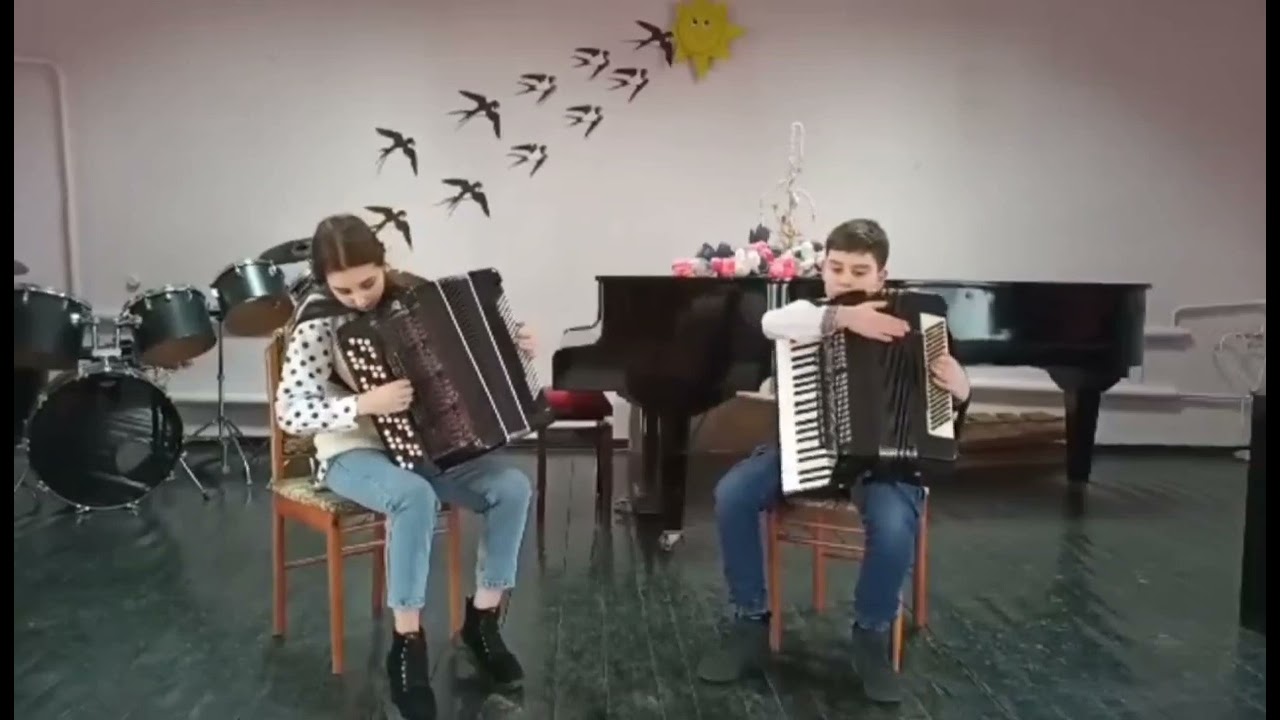Дует акордеоністів ( Ожик Д.та Шубенок Д.): Є.Дербенко