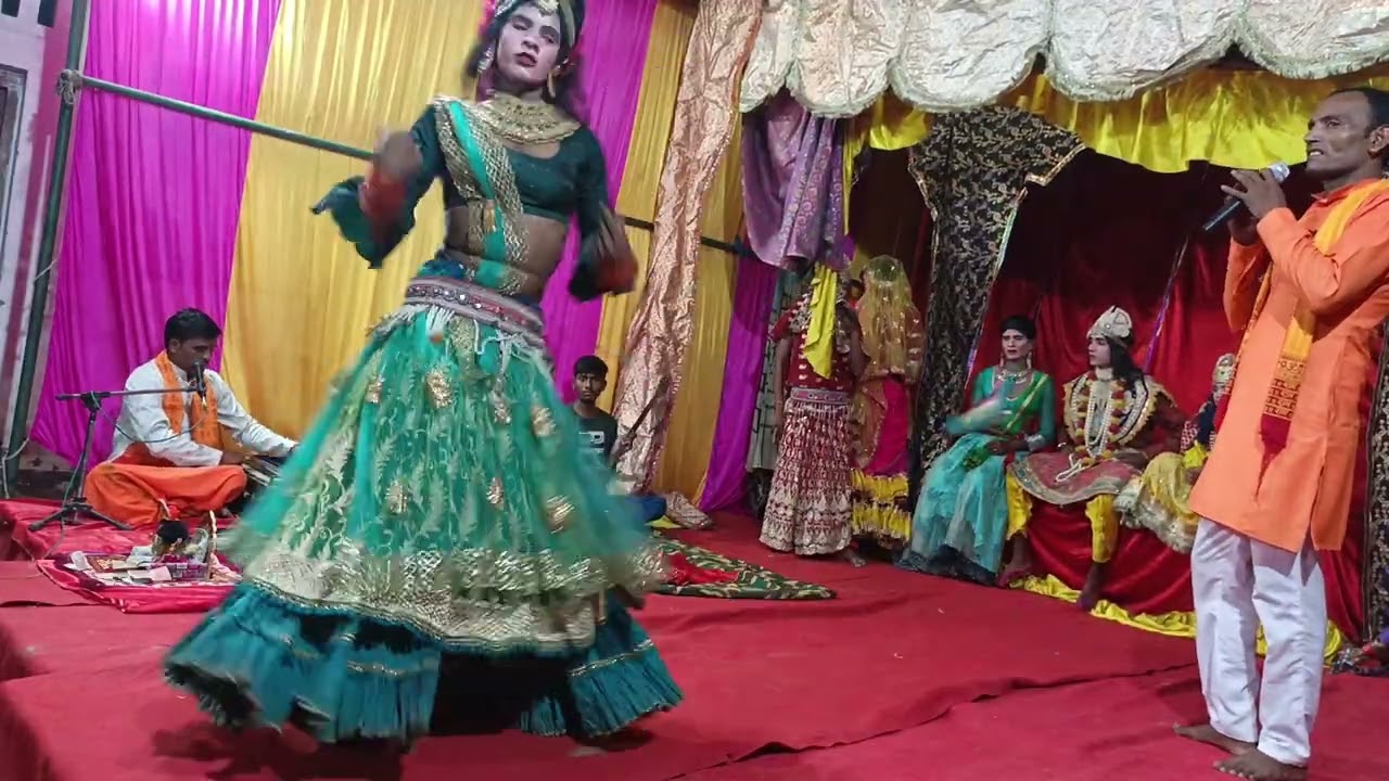 मैं गोरी बरसाने की ललितामेरा नाम सुंदरभजन लाइक करें सब्सक्राइब करें 8175827522