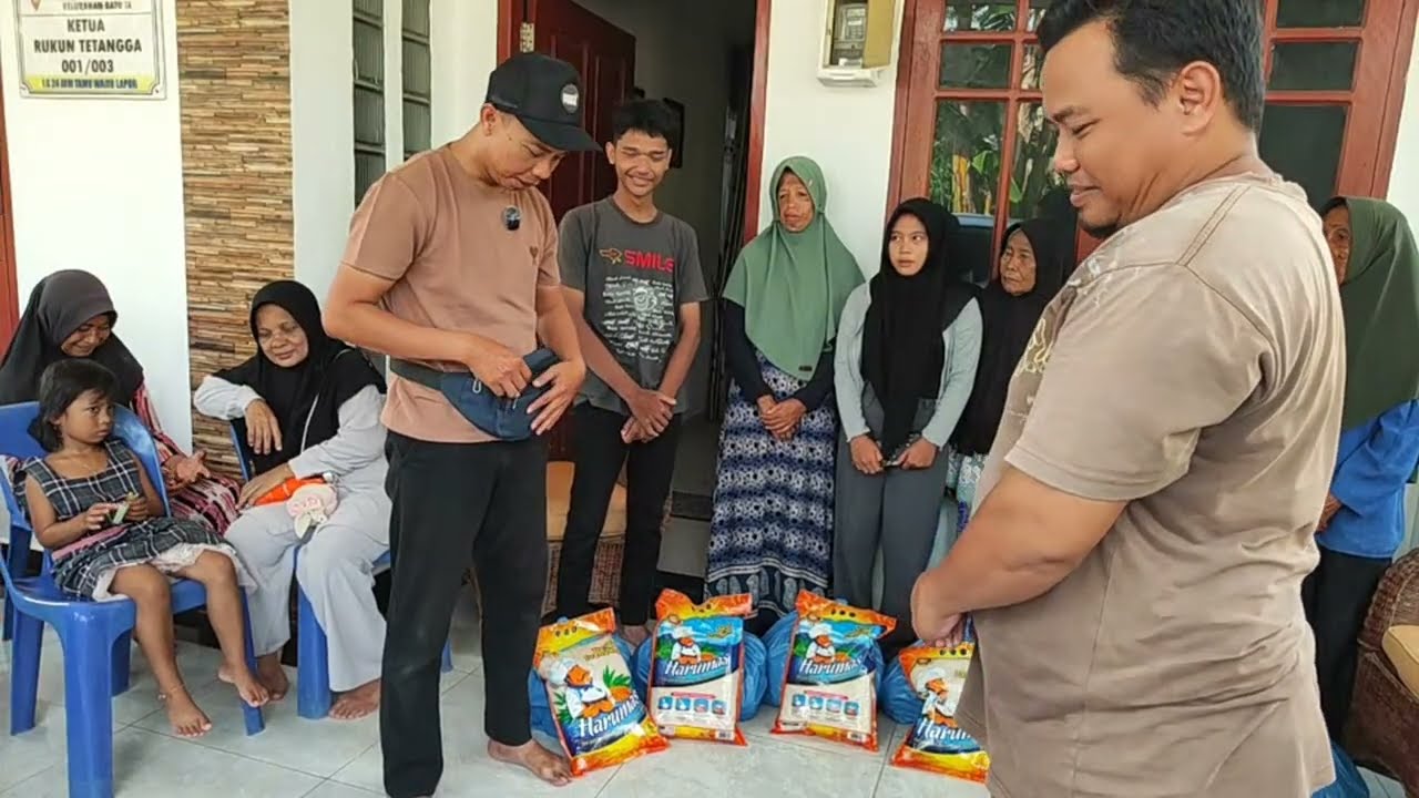 Berbagi Sembako Berkah Ramadhan 
