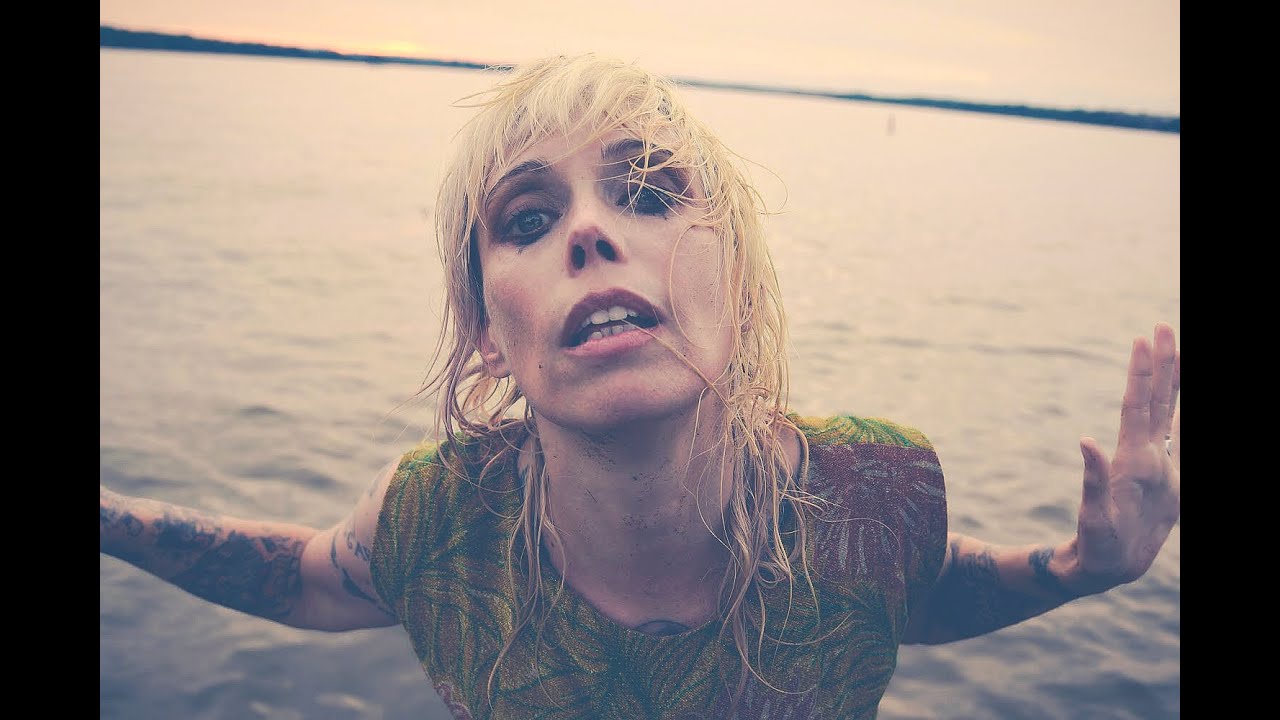 LOLA MONTEZ - Merrily We Fall (OFFICIAL MUSIC VIDEO)