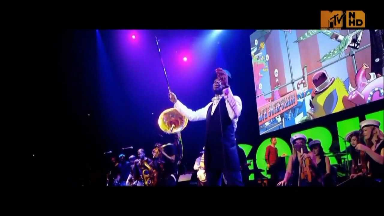 Gorillaz - Sweepstakes (Live @ London's Roundhouse)