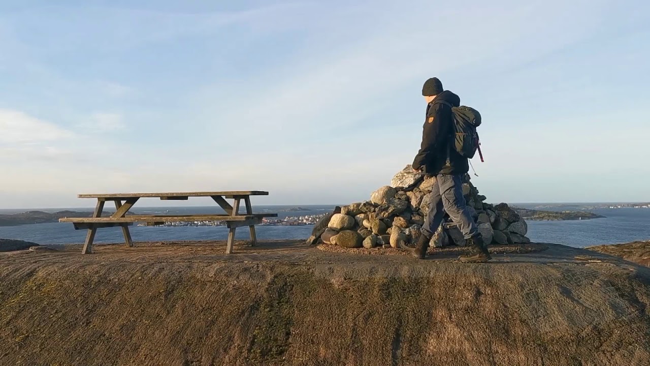 Vandring på Björkö, Öckerö kommun.  Gula slingan bjuder på bedårande vacker natur