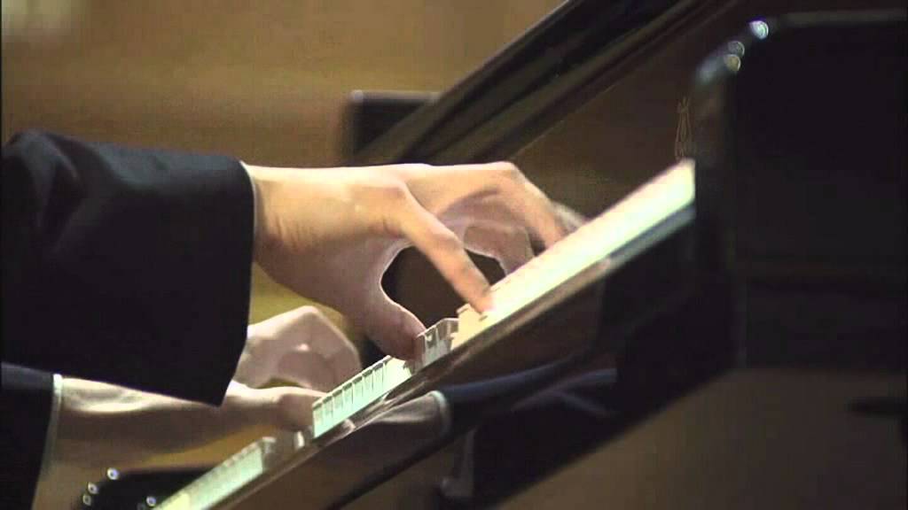 Scarlatti: Piano Sonatas in B minor, L.447, in D major, L.465 (Pavel Kolesnikov)