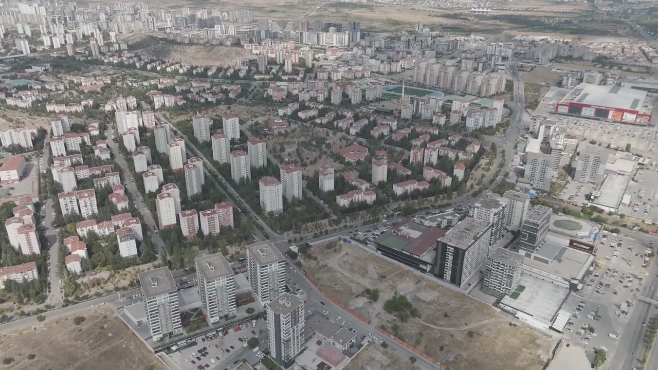 Optimum AVM kavşağı, Ankara. 19 August 2025