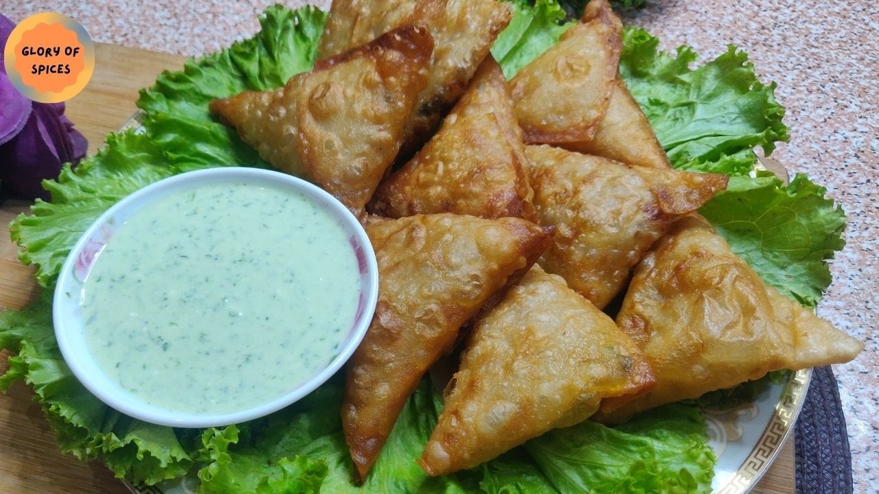 Bakery Style Crispy Chicken Samosa | Ramadan Special Iftar Recipe | Glory of Spices