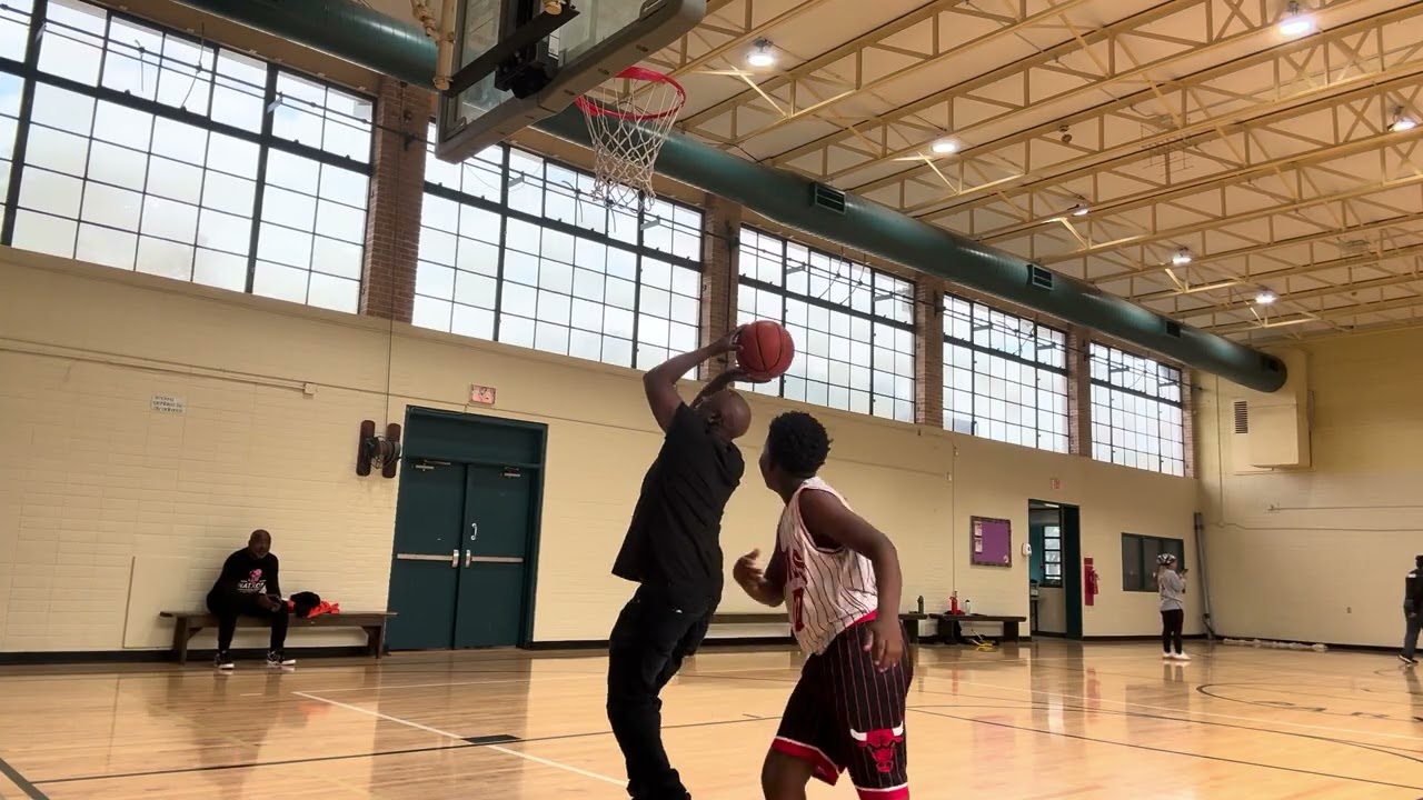 Basketball Papa vs Papi on the hardwood @dreostylz #basketball #basketballhighlights 
