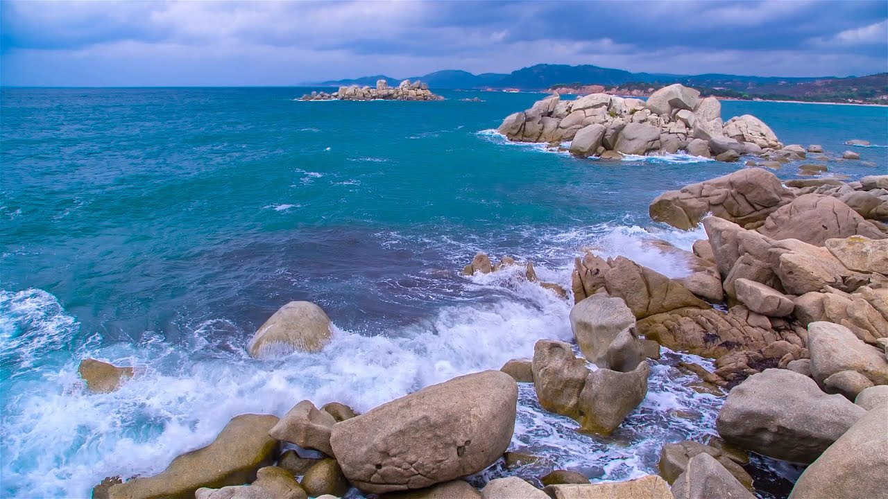 Relaxing Waves On a Rocky Shore of Corsica, Background Ocean Sounds for Yoga, Meditation, Exercising