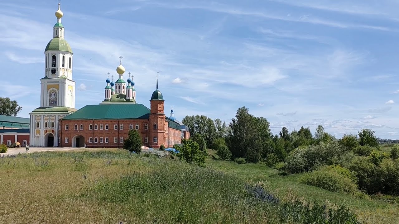 Деревенский выходной не в деревне: поездка в Санаксарский монастырь. Июнь 2024