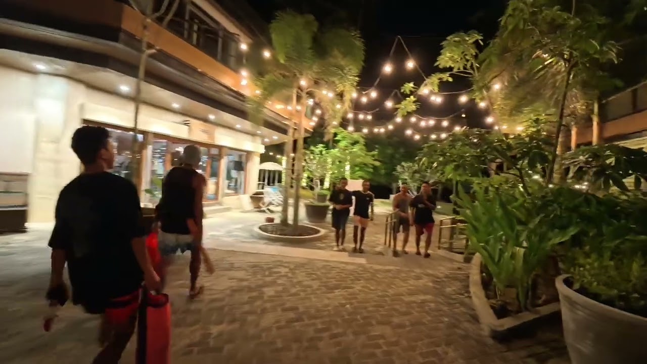 VANILLA BEACH EL NIDO NIGHT WALK