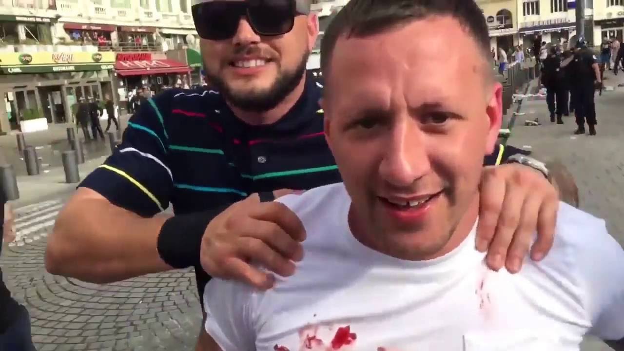 Euro 2016: Russia and England fans fight after match