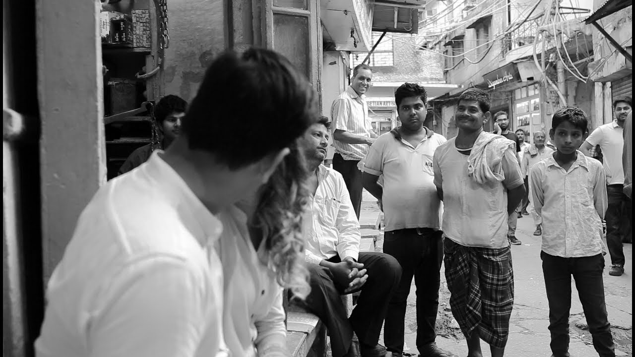 Photopedia Teaser : 6 photographers shoot the same couple 20th June 2017