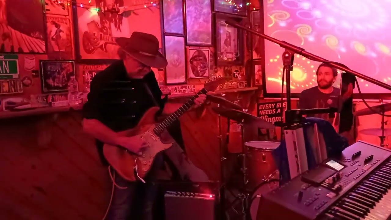 ANDY ALEDORT and the GROOVE KINGS at BEAU'S BAR - GREENLAWN, NY 1/31/2026  2