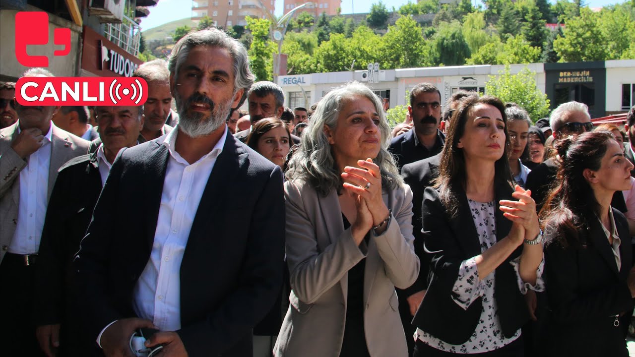 #CANLI | DEM Parti'den Hakkari'de kayyıma karşı yürüyüş | #HakkariBelediyesi