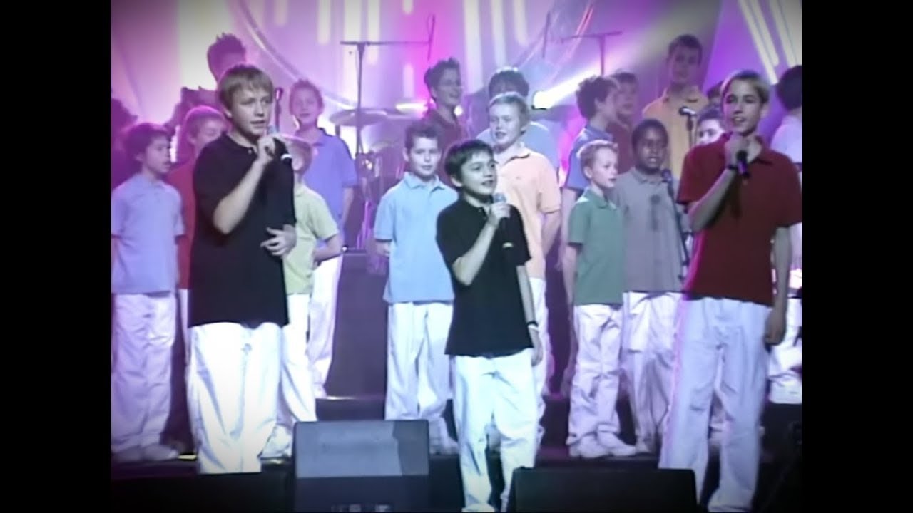 Les Petits Chanteurs d'Asnières - Trop Besoin d'Espoir (Gala 2005)