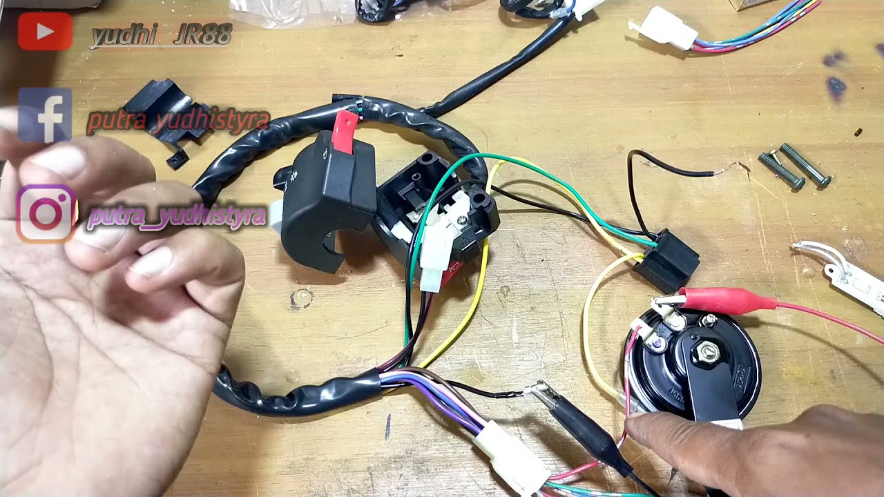 cara pasang holder kiri Vixion lama di CB