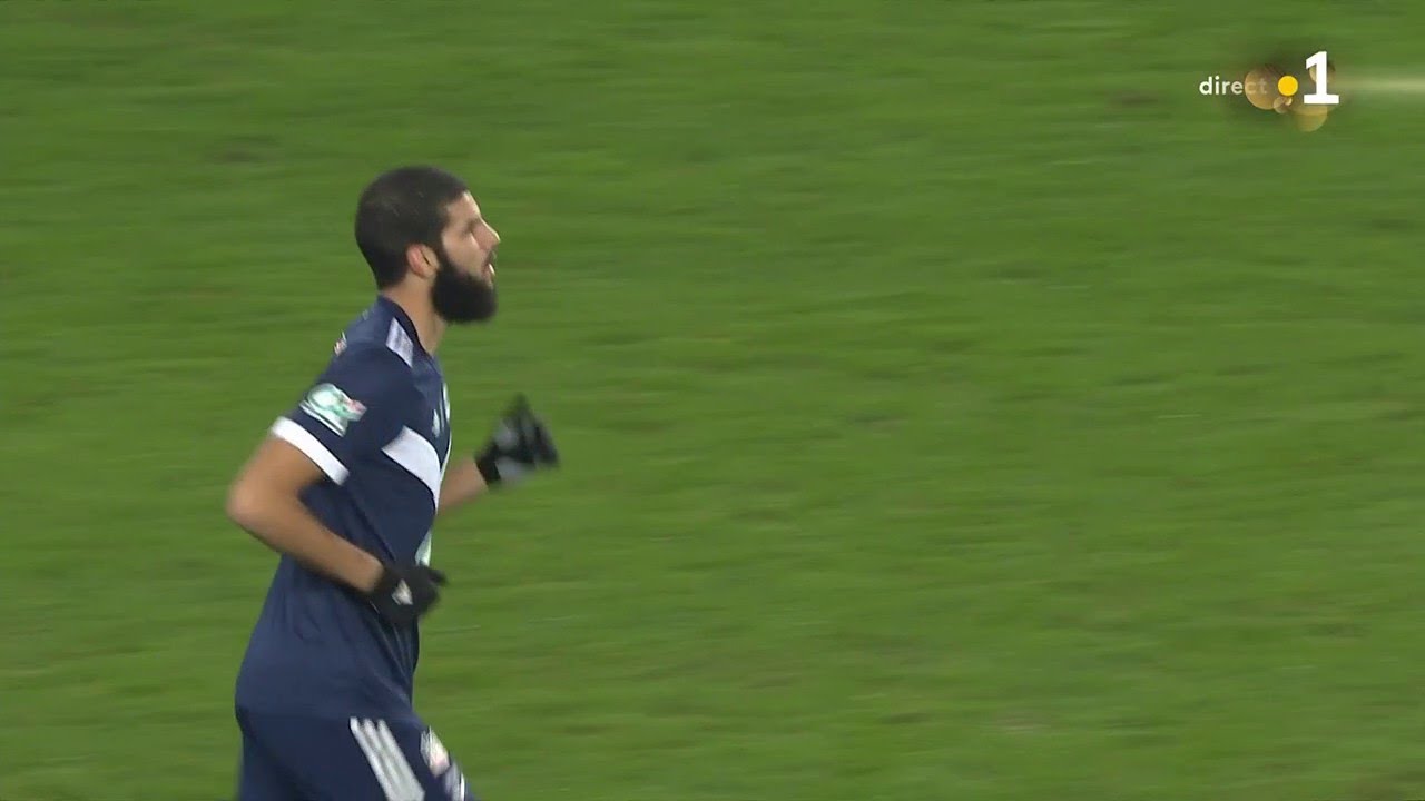 Jumeaux de Mzouazia face aux Girondins des Bordeaux, arr&ecirc;t de but de Macarara