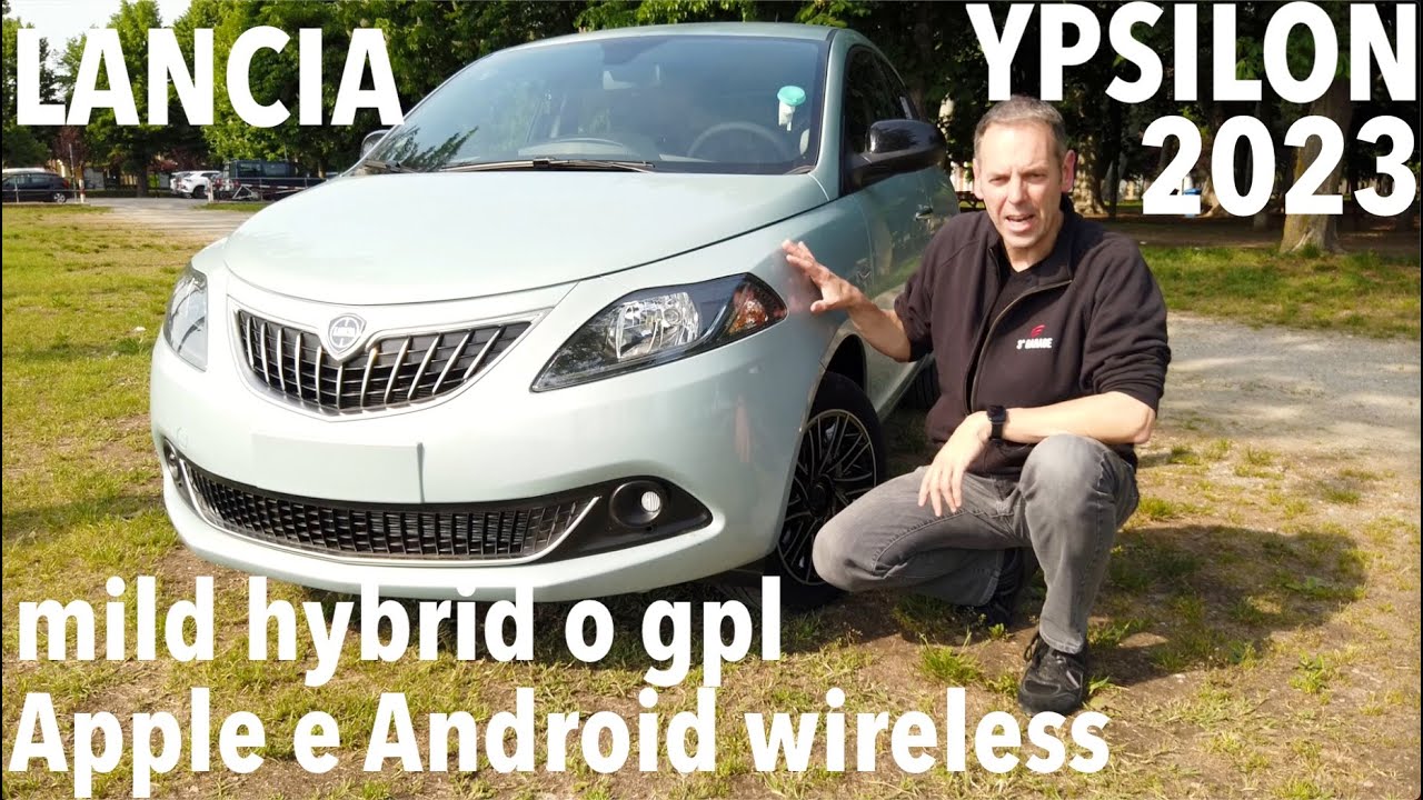 LANCIA YPSILON 2023, dettagli di stile - 1.0 mild hybrid o gpl (CarPlay e AndroidAuto wireless)