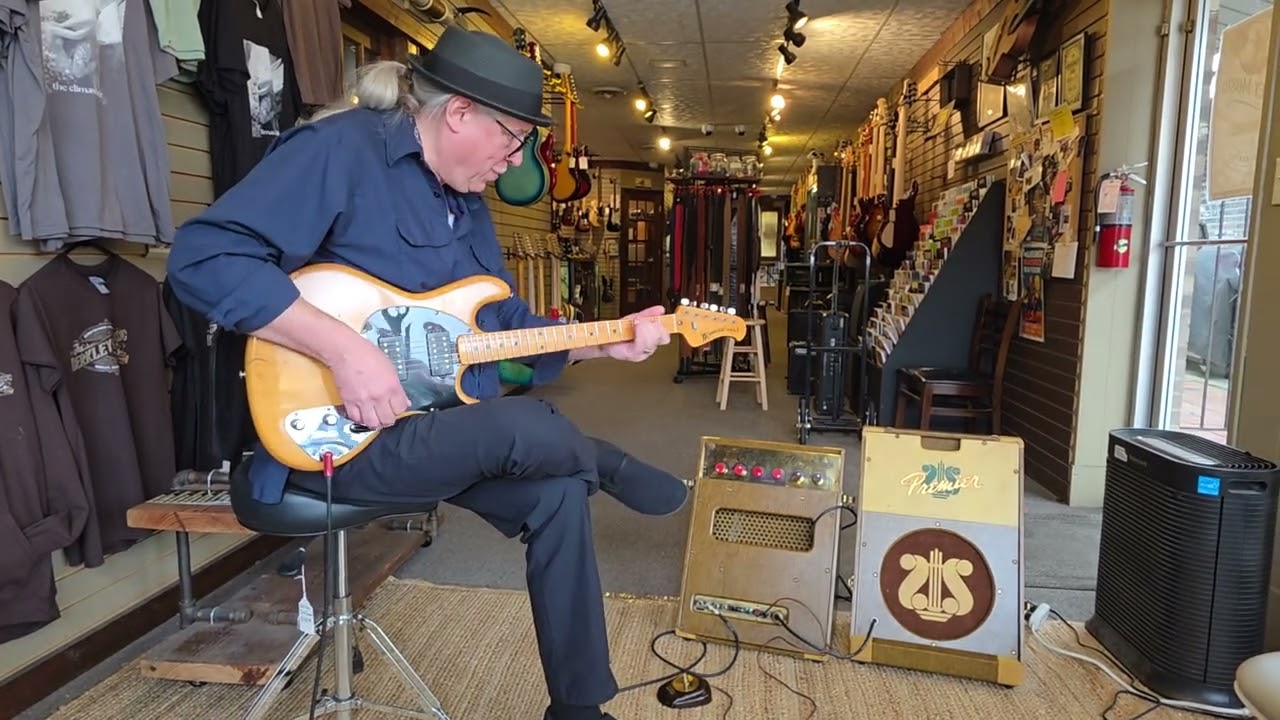 1959 Premier 76 Amp - Cranked Up