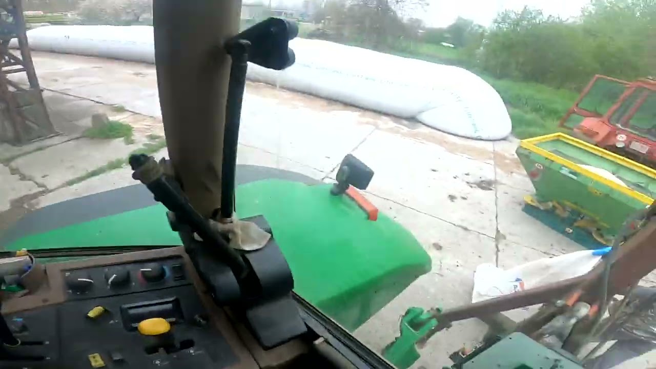 Traktoros Vlog 71# - Műtrágyarakás és Permetezés (John Deere 7710+Mtz 82.1)
