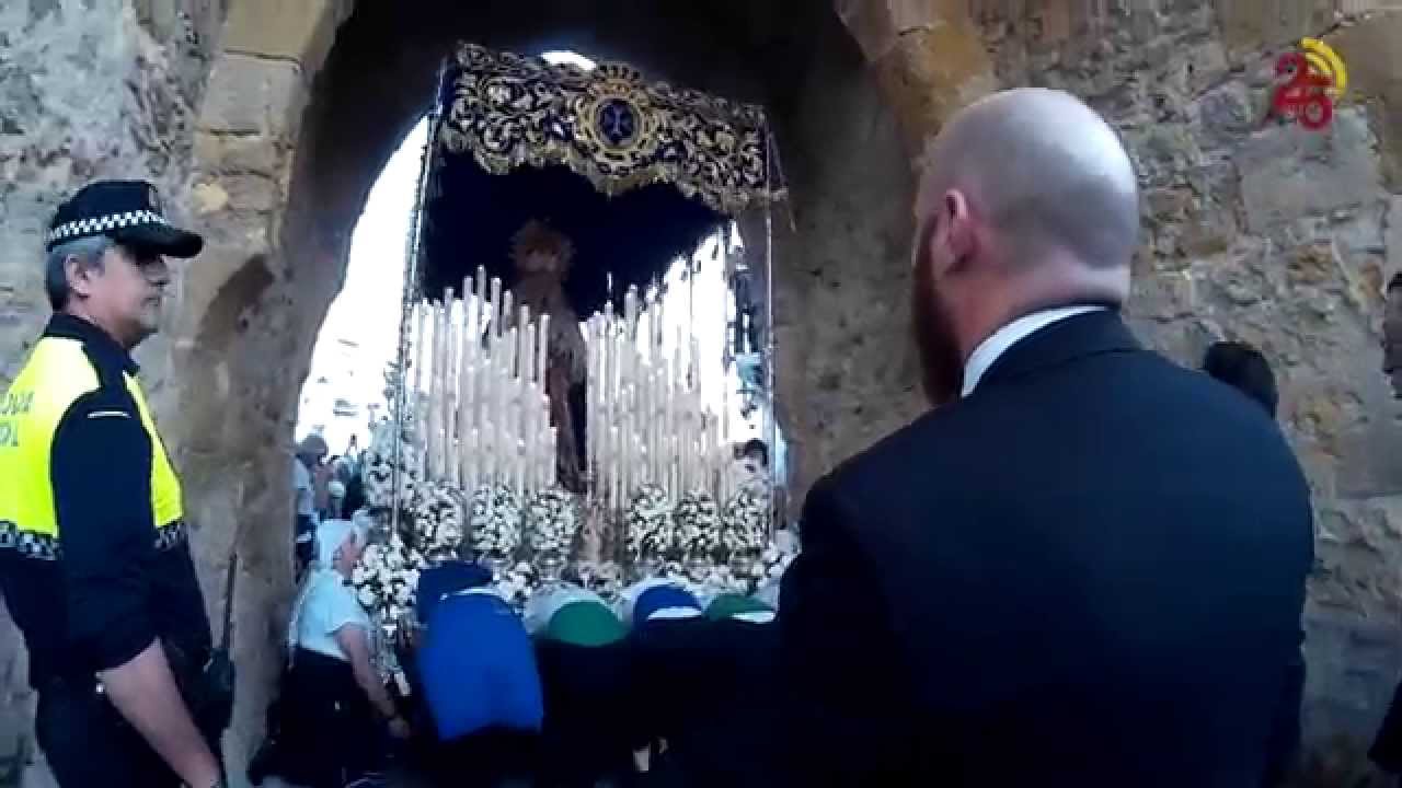 Paso por el Arco de la Villa de la Virgen de los Desamparados (UVITEL 2015)