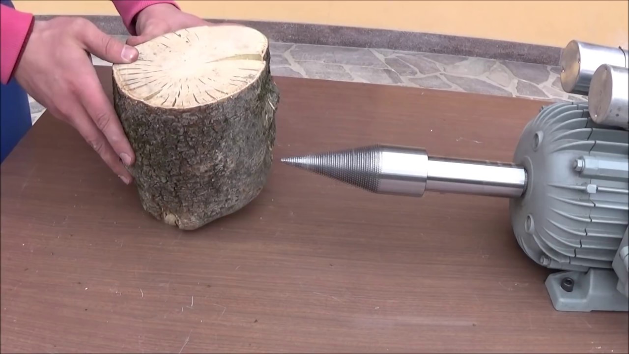 Esperimento Con Vite Conica Spacca Legna - [ Test Smashes Wood ]