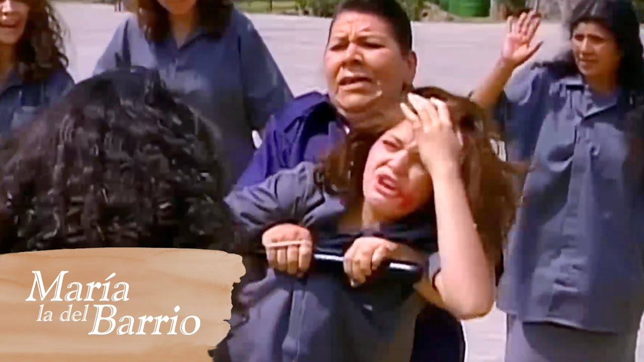 Soraya pelea en su primer día en prisión | María la del Barrio 4/4 | C-35 | tlnovelas