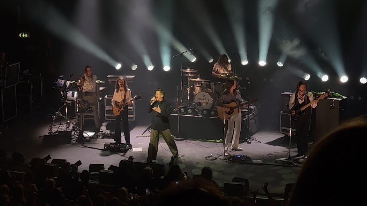 Rick Astley and Blossoms - Big Mouth Strikes Again - London 9/10/21