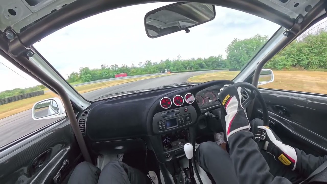 Racetrack Mitsubishi Evolution V | Anneau du Rhin