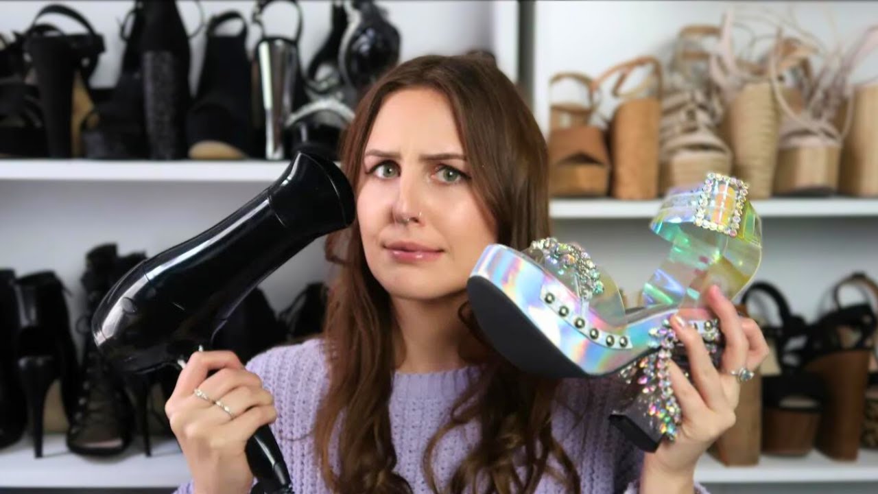 Stretching my shoes with fluffy socks, moisturiser and a hair dryer